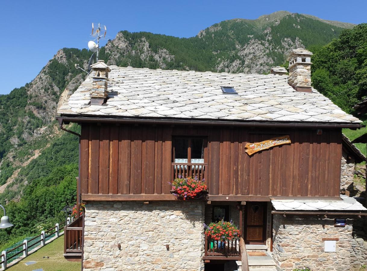 Le Petit Coeur Hotel Fontainamore Exterior foto